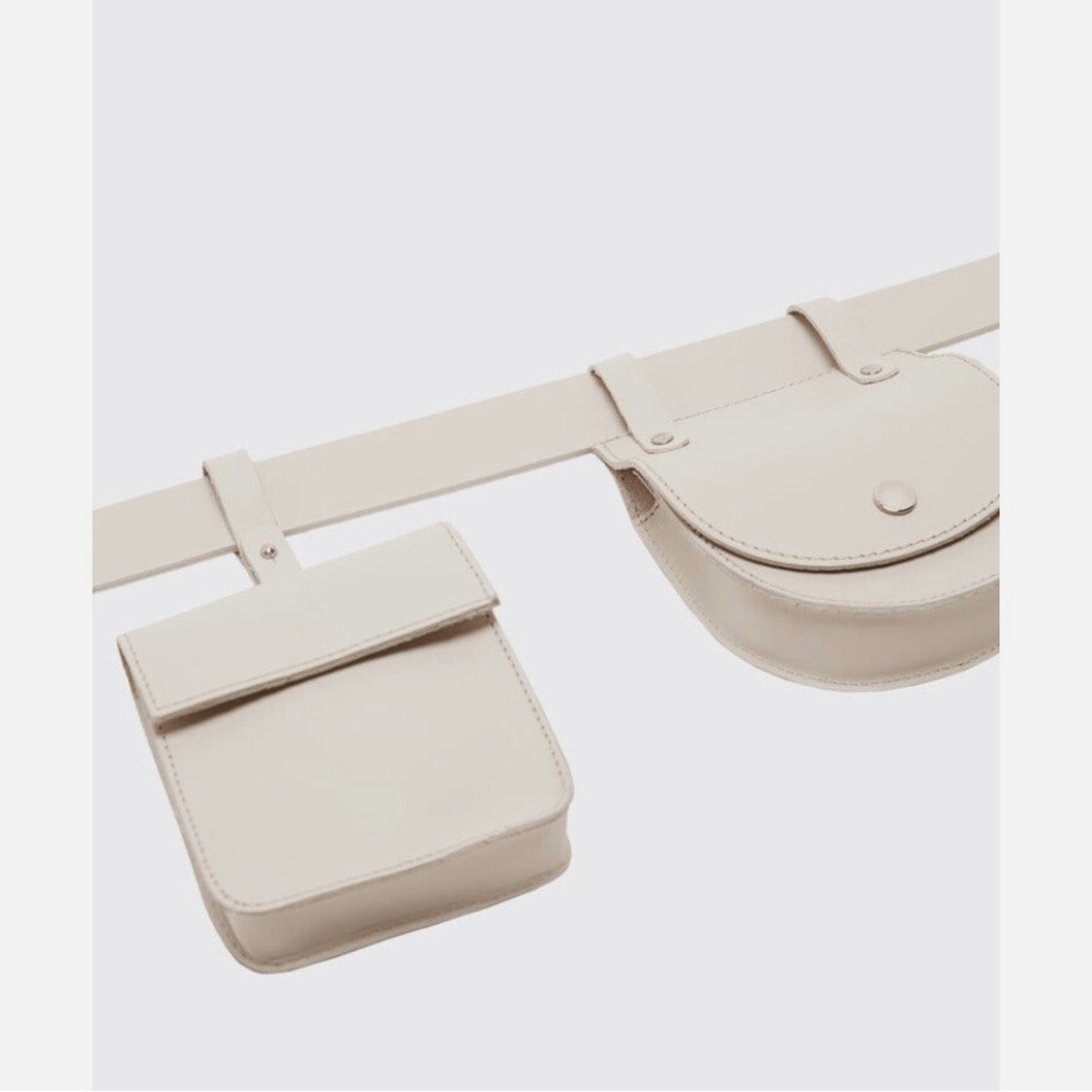 Elegant Cream Belt Bag - Picture 2 of 15